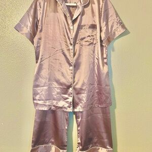 Silky Satin Pajama Set in Light Purple